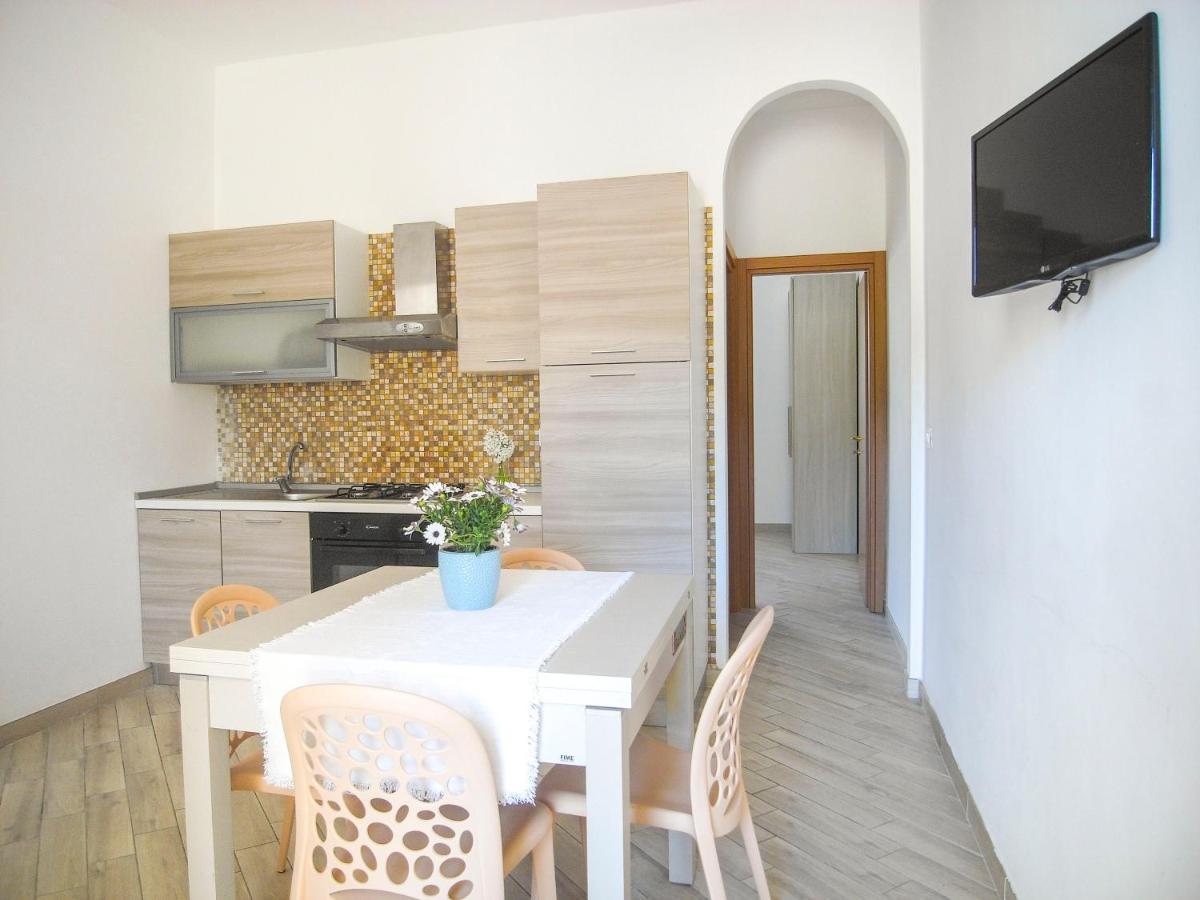 Appartamenti Via Corfu - Le Vie Di Omero Torre dell'Orso Eksteriør billede